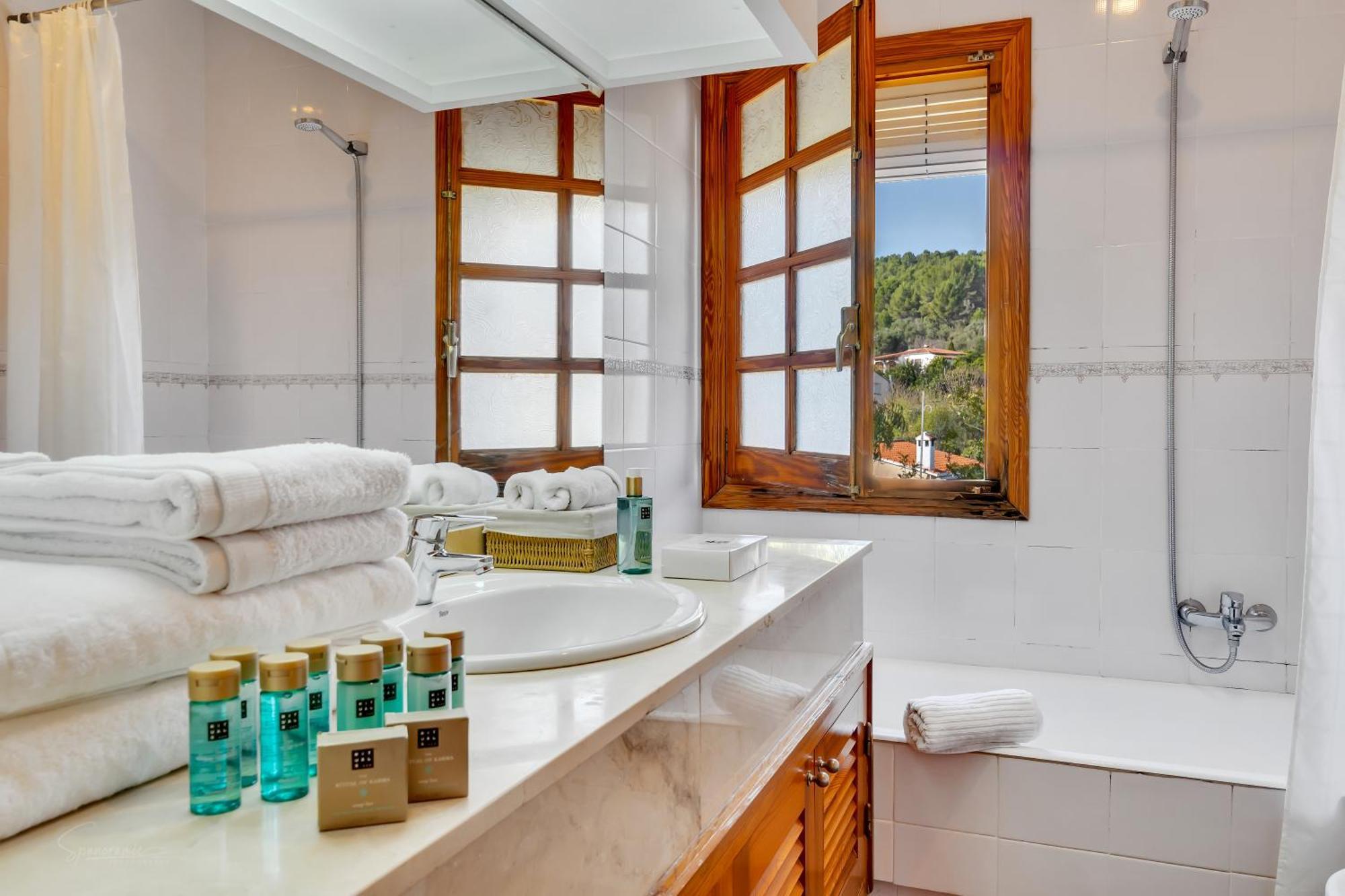Villa Enri Villa Y Casita Con Piscina Y Jacuzzi Parcent المظهر الخارجي الصورة